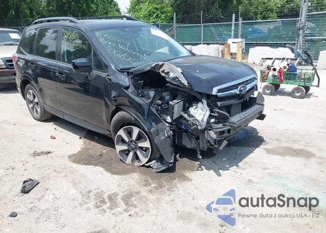 2017 Subaru Forester 2.5I Premium из США, поврежденный, VIN JF2SJAEC3HH533571